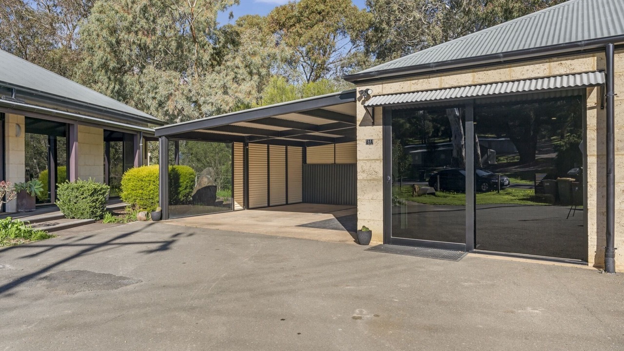 Photo of Others in McLaren Flat