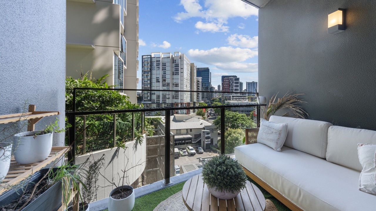 Photo of Patio Balcony in Newstead