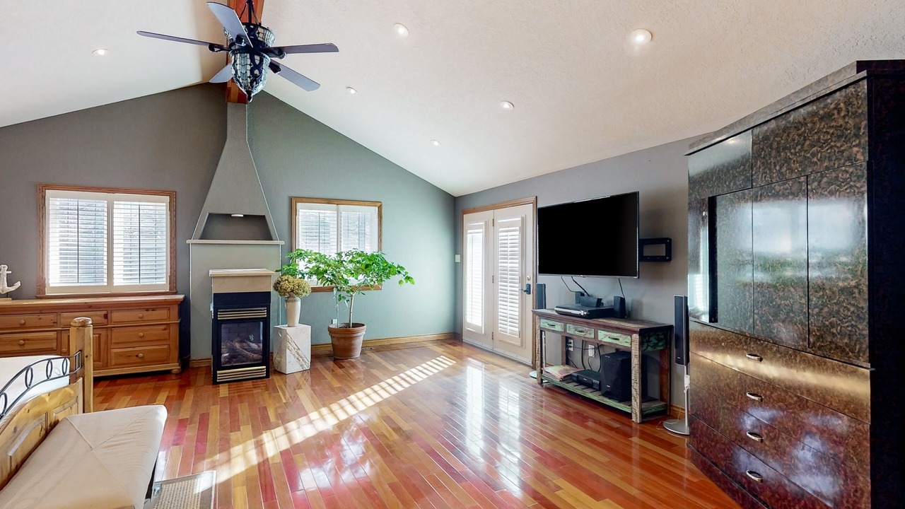 Photo of Bedroom in Wasaga Beach