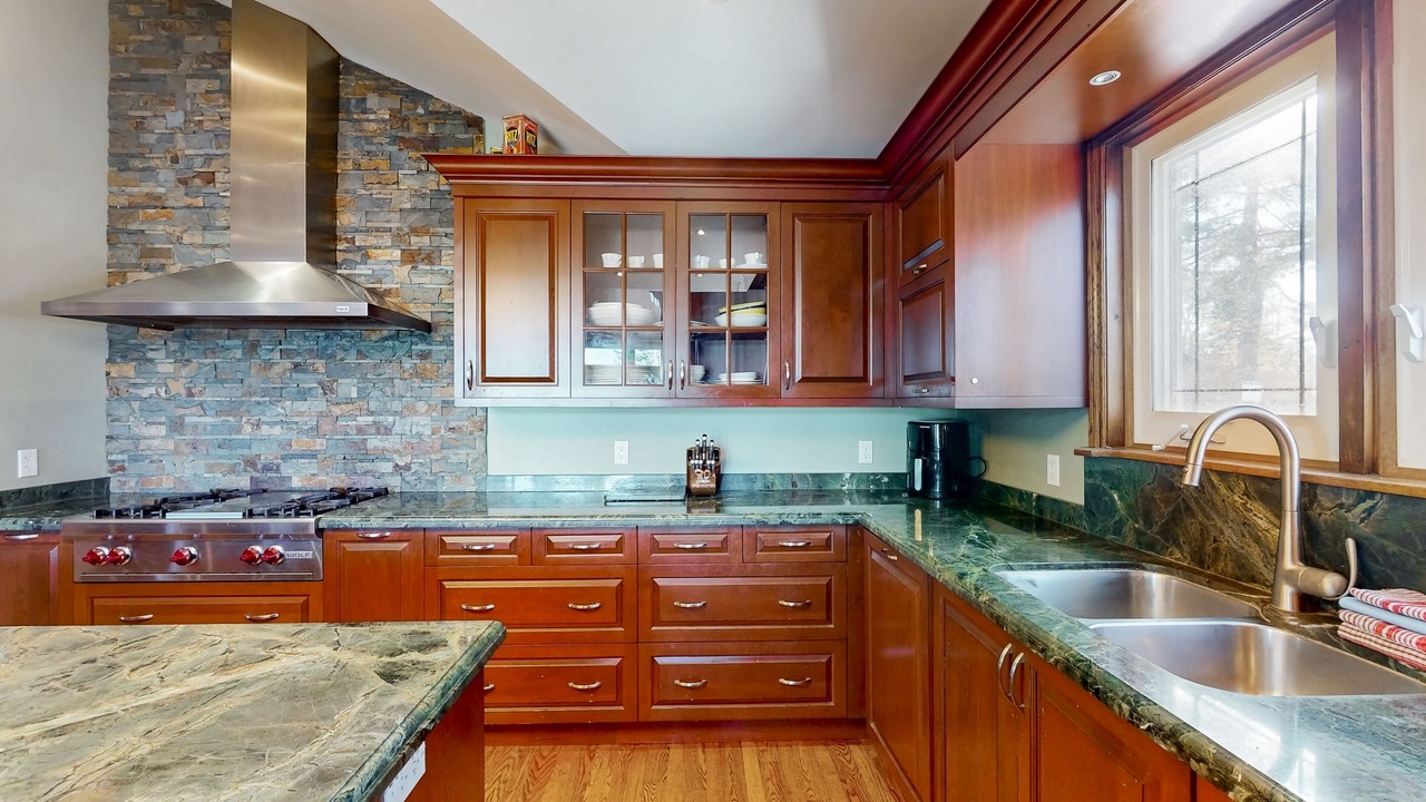 Photo of Kitchen in Wasaga Beach