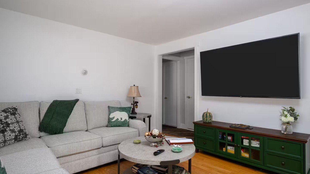 Photo of Livingroom in East Jewett