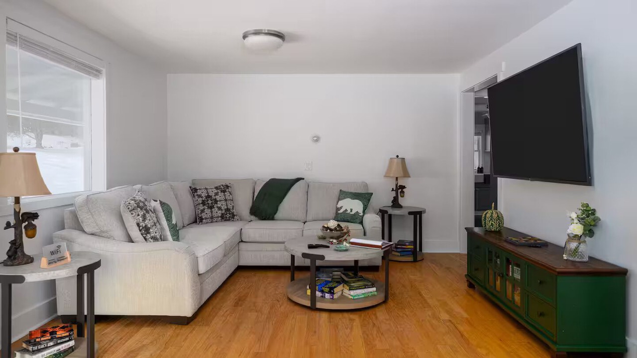 Photo of Livingroom in East Jewett