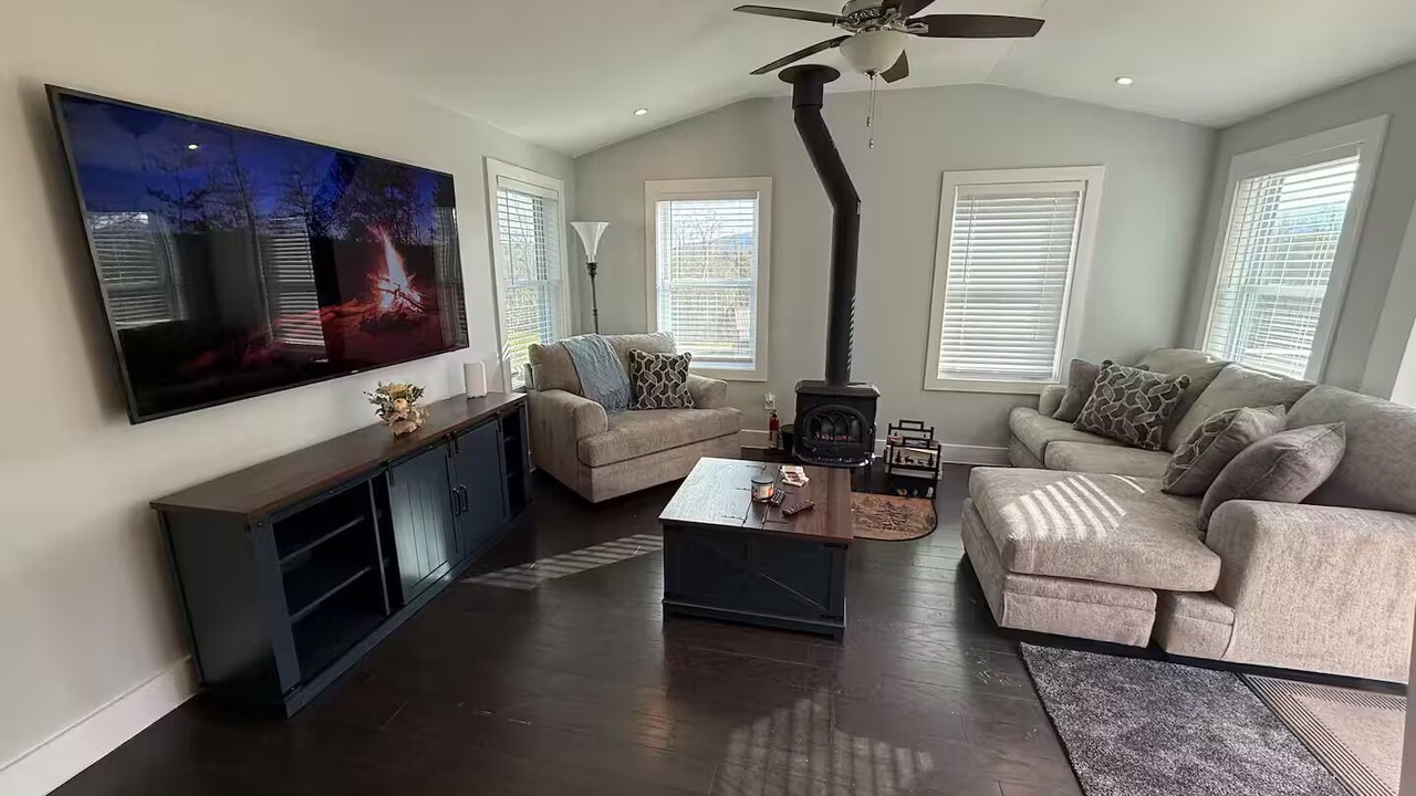 Photo of Livingroom in East Jewett