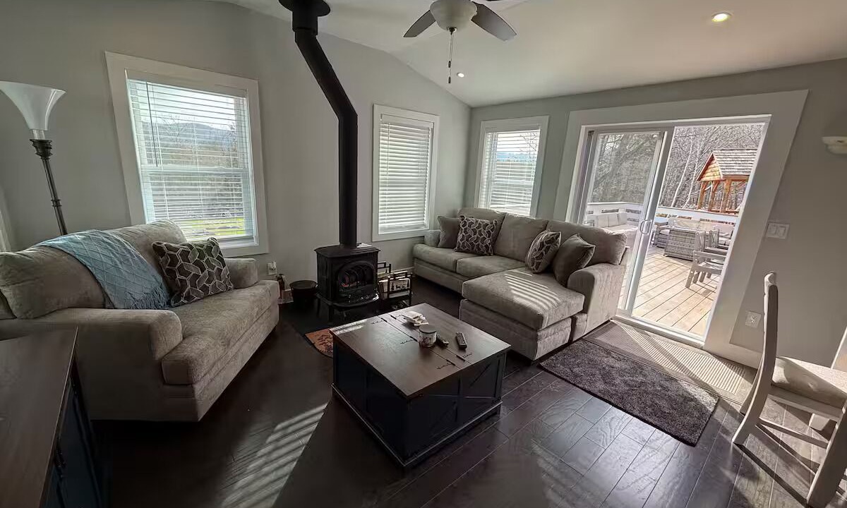 Photo of Livingroom in East Jewett
