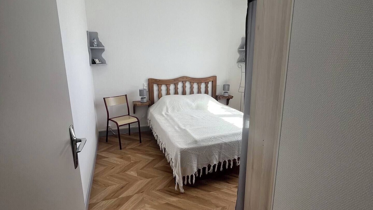 Photo of Bedroom in Le Poet-Laval