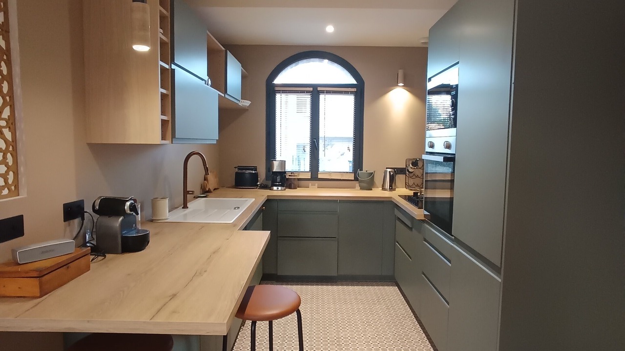 Photo of Kitchen in Saint-Marc-sur-Mer