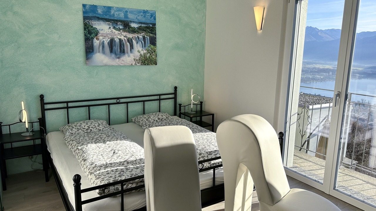 Photo of Bedroom in Brione sopra Minusio