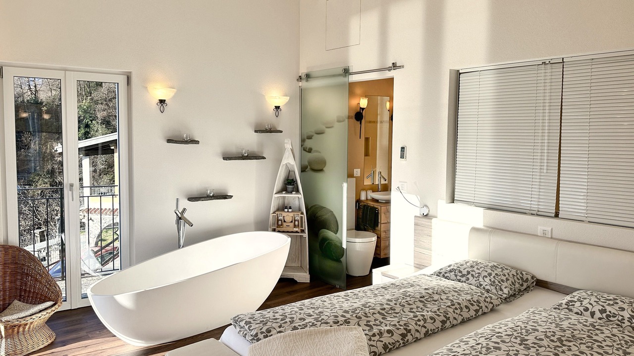 Photo of Bedroom in Brione sopra Minusio