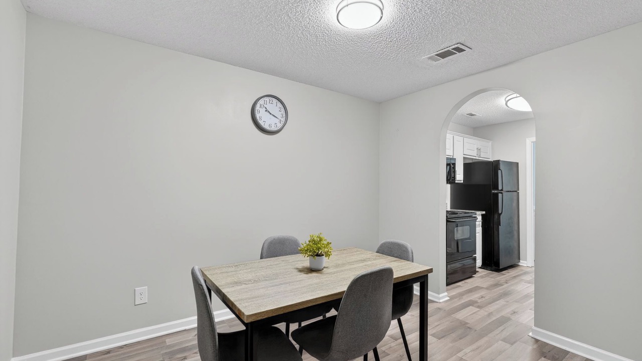 Photo of Others in Stockbridge