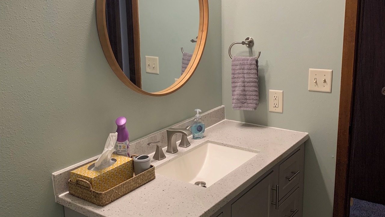 Photo of Bathroom in Garden City