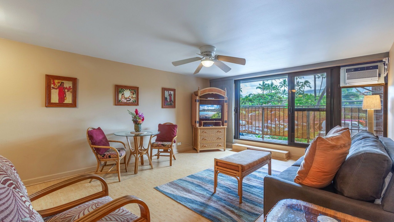 Photo of Livingroom in Honokowai
