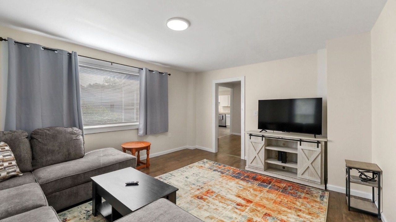 Photo of Livingroom in Lenox Dale