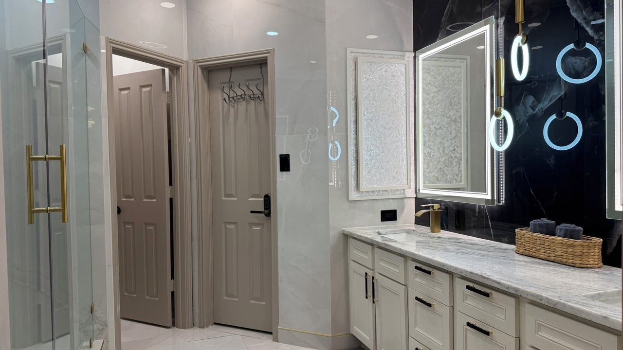 Photo of Bathroom in Stone Oak