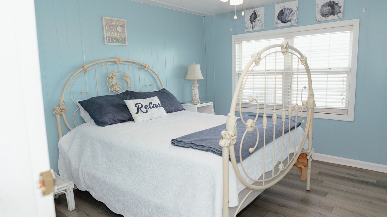 Photo of Bedroom in Salter Path