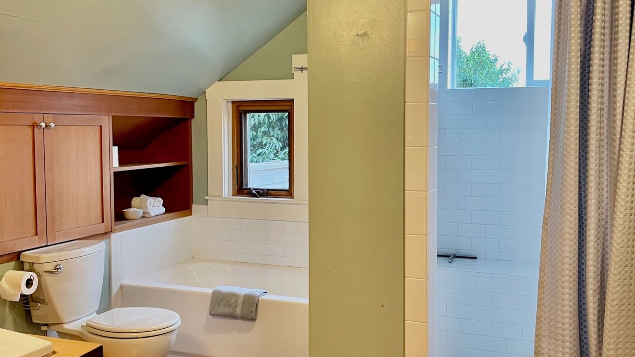 Photo of Bathroom in Edison