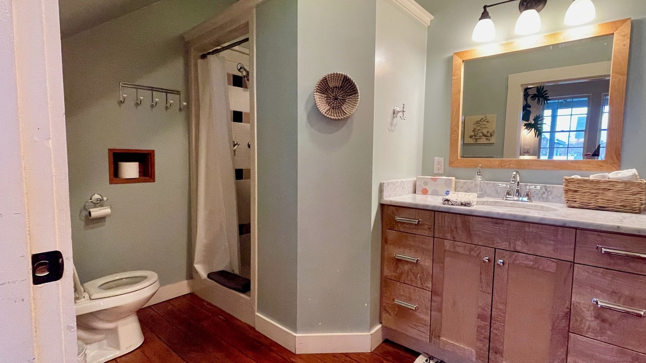 Photo of Bathroom in Edison