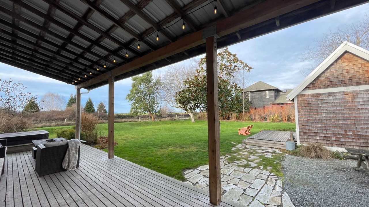 Photo of Patio Balcony in Edison