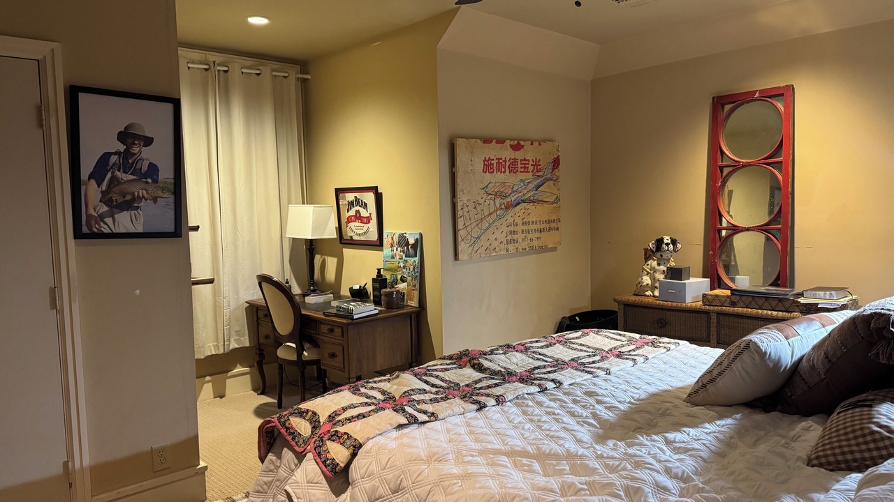 Photo of Bedroom in Montgomery