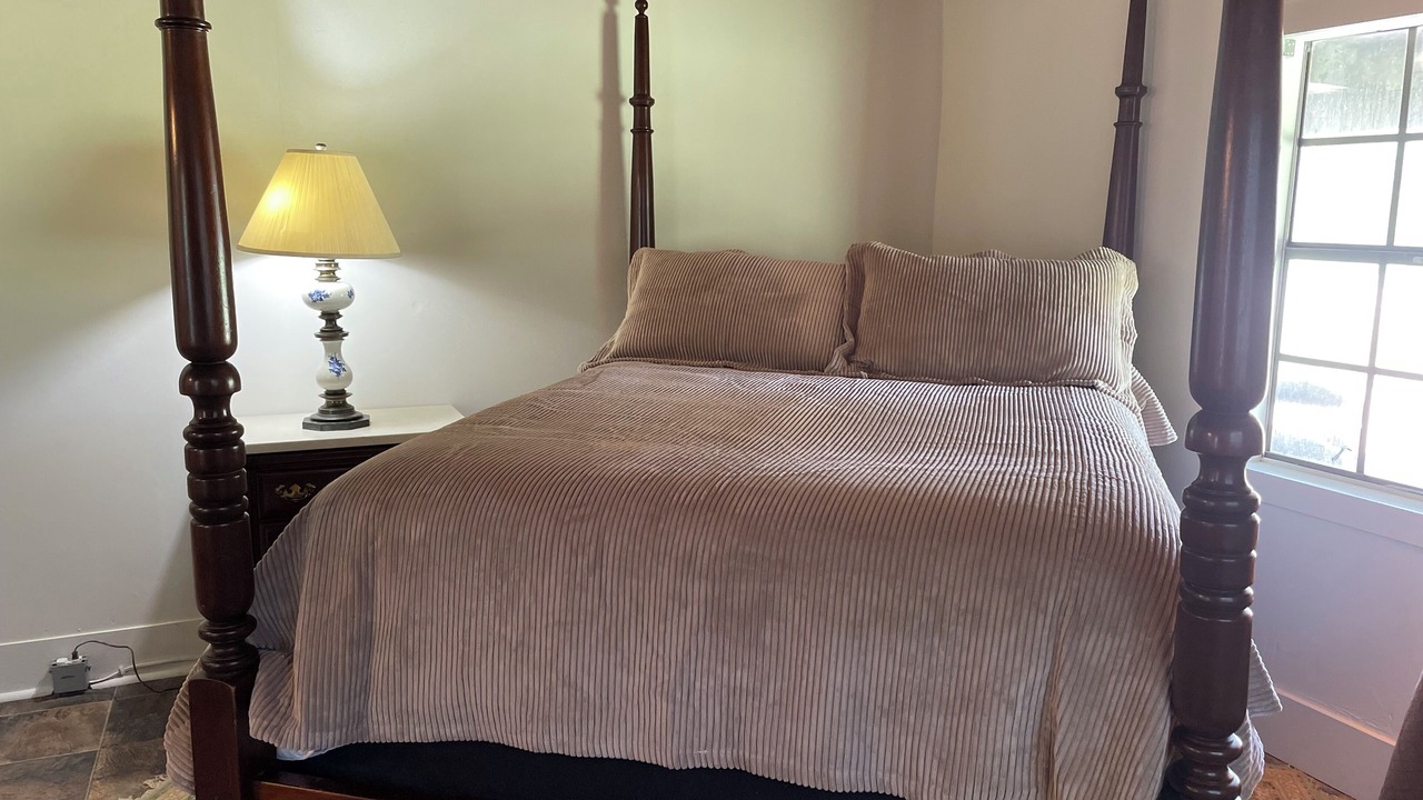 Photo of Bedroom in Woodville