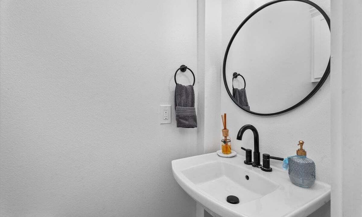 Photo of Bathroom in Galveston