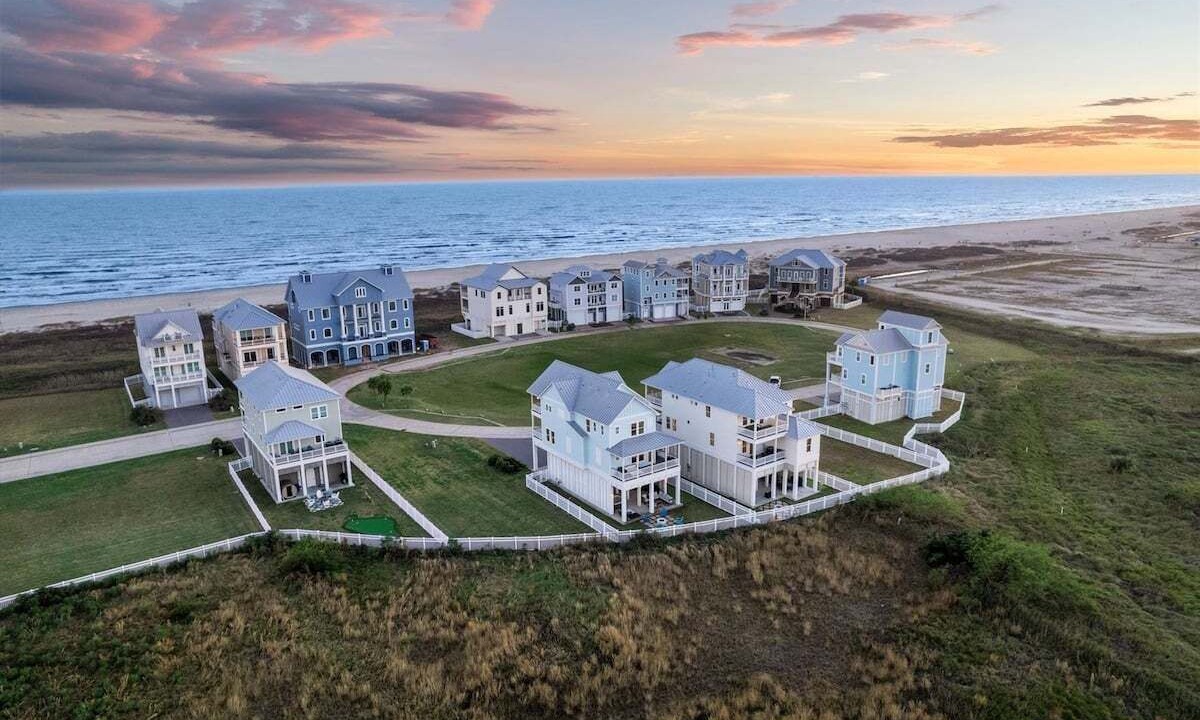 Photo of Others in Galveston