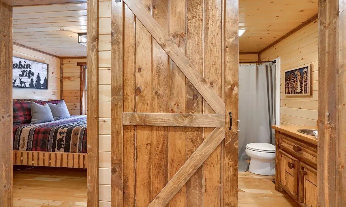 Photo of Bedroom in Nelsonville