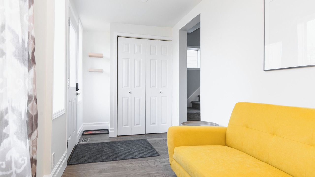 Photo of Livingroom in Sarnia