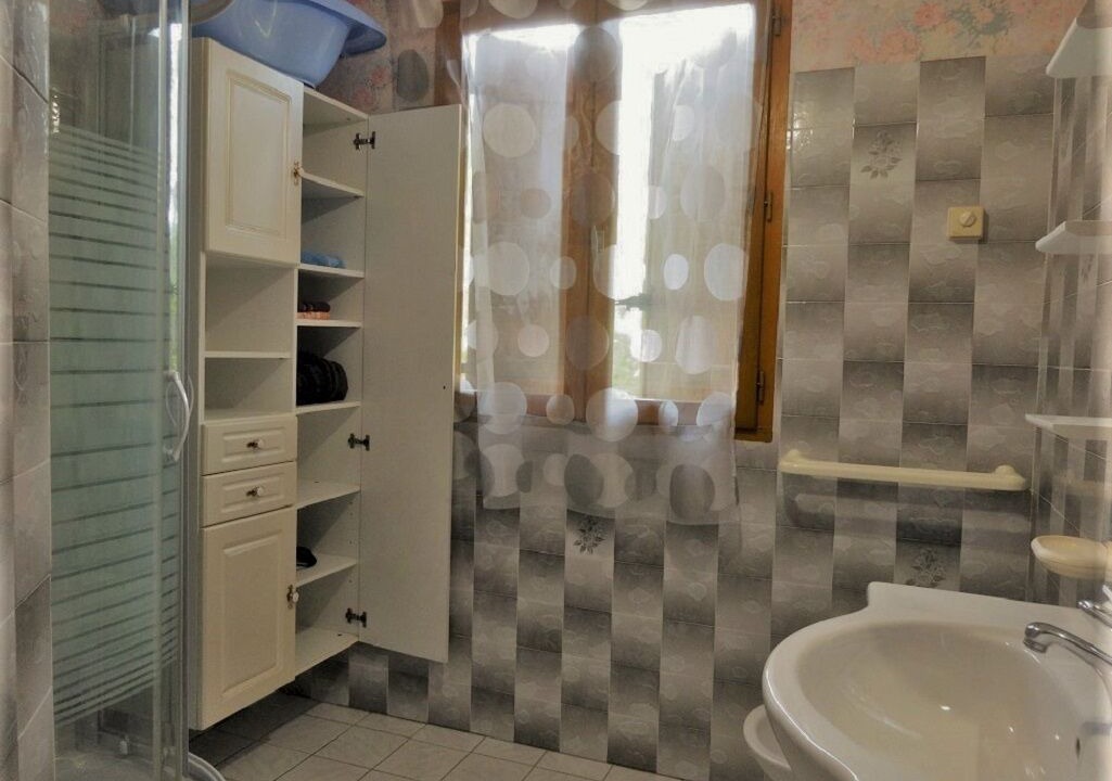 Photo of Bathroom in Auriac-du-Perigord