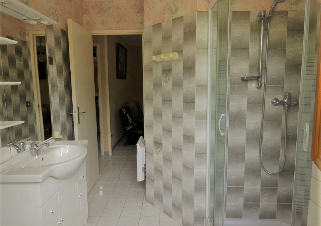 Photo of Bathroom in Auriac-du-Perigord