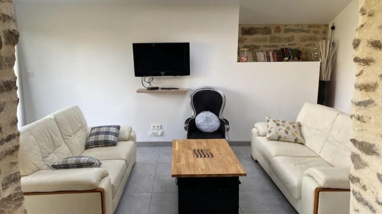 Photo of Livingroom in Saint-Gilles-Pligeaux