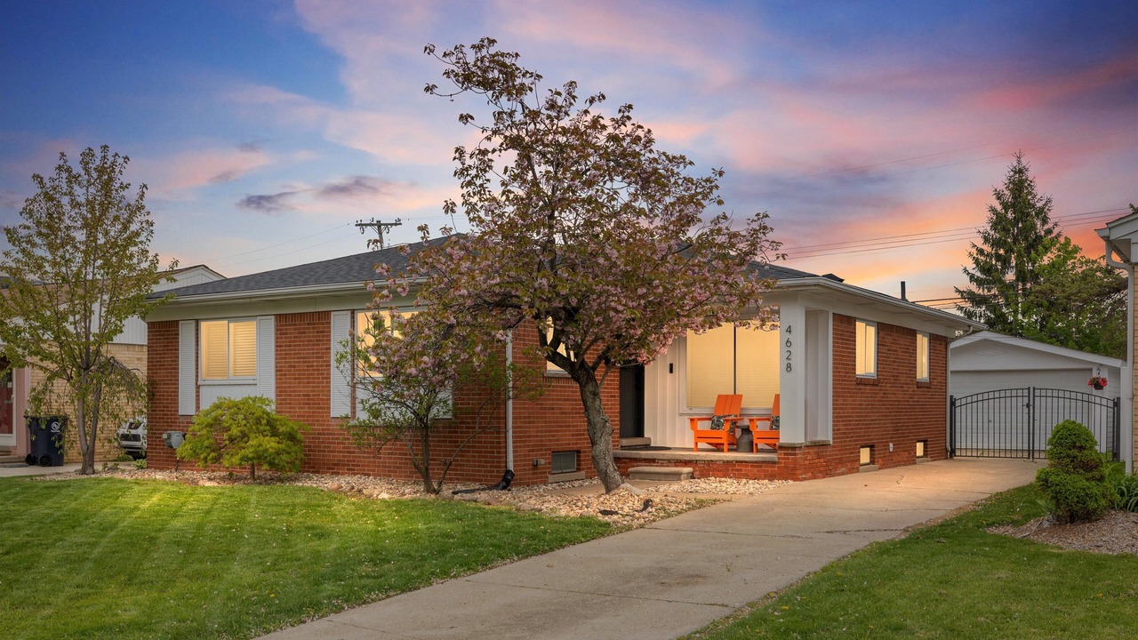 Photo of Outdoor in Royal Oak