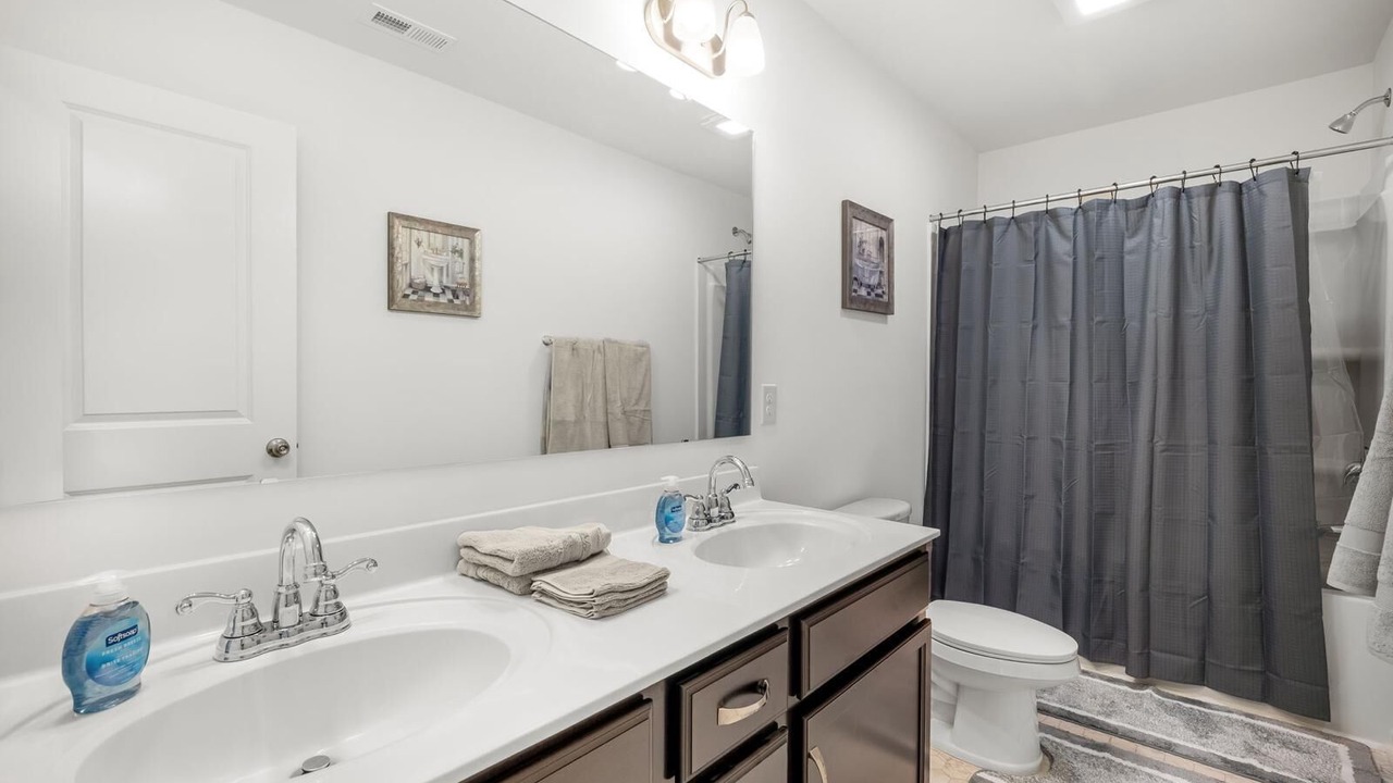 Photo of Bathroom in Ruffin