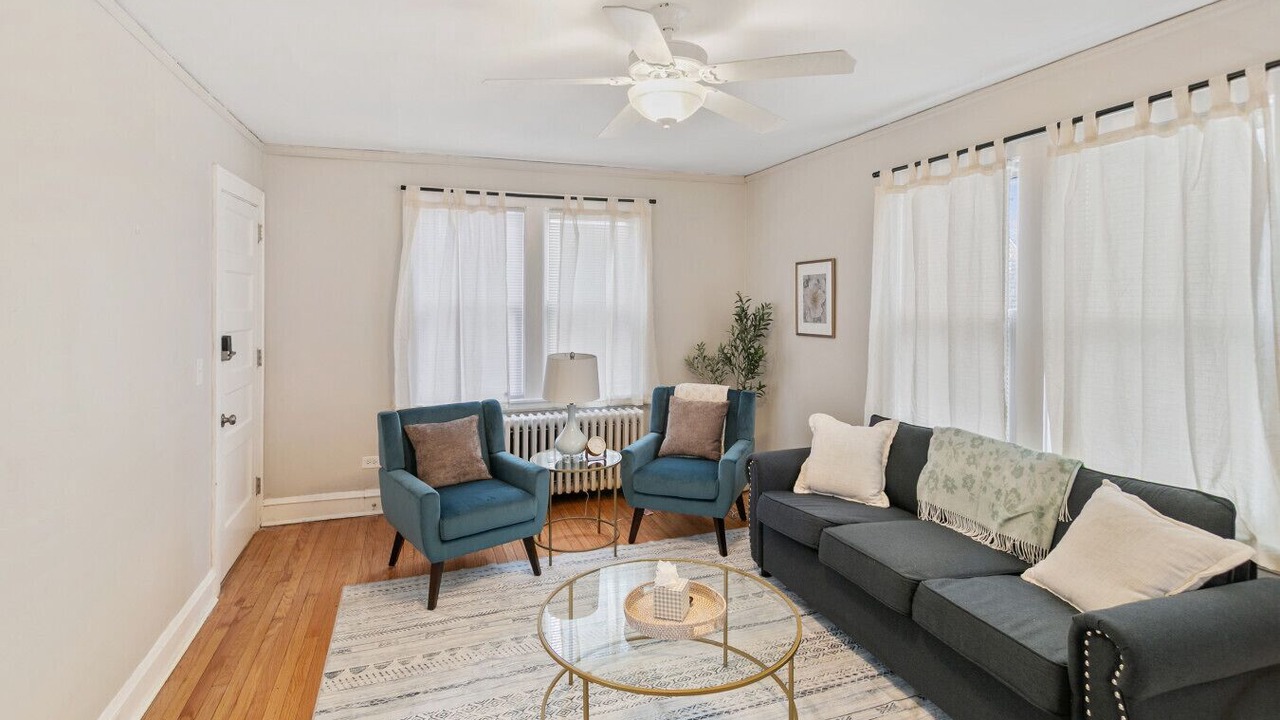 Photo of Livingroom in Highwood