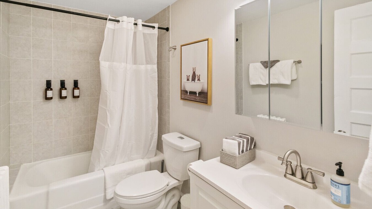 Photo of Bathroom in Highwood