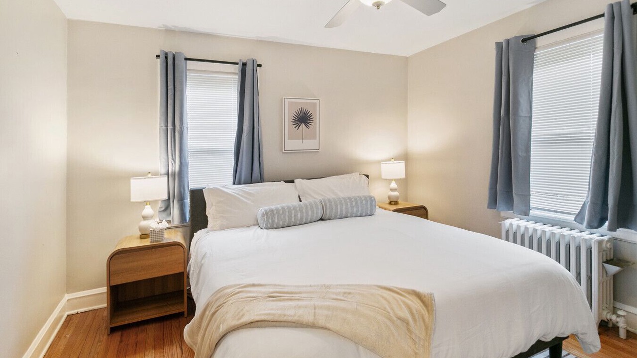 Photo of Bedroom in Highwood