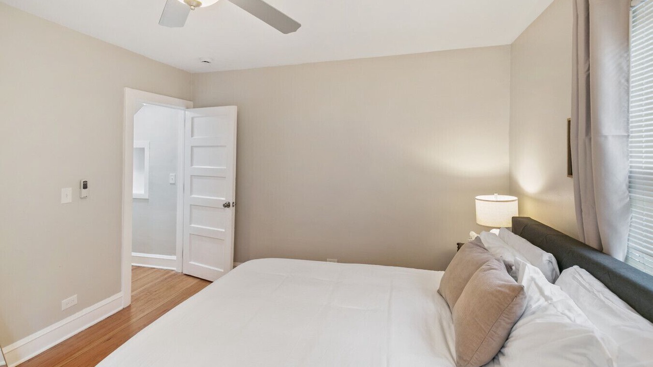 Photo of Bedroom in Highwood