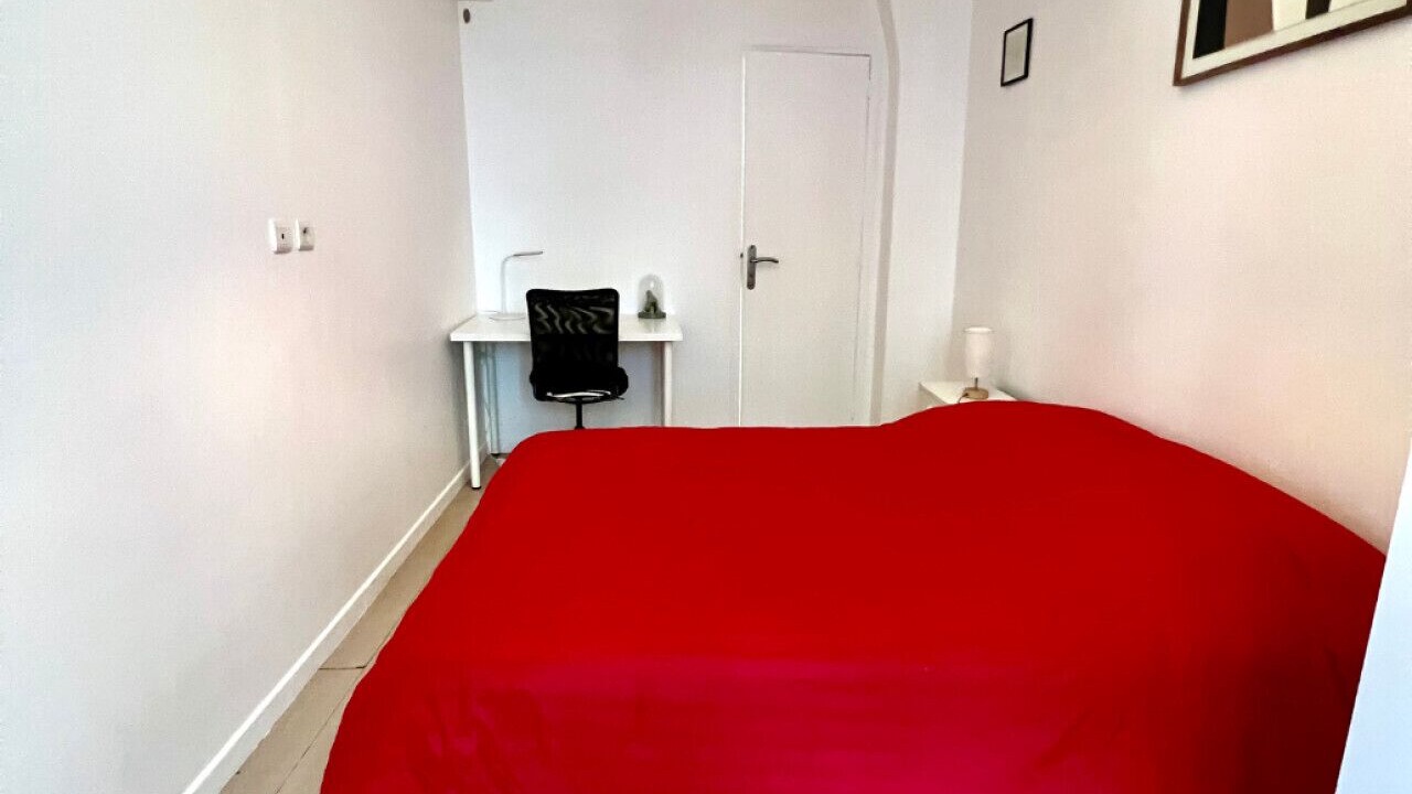 Photo of Bedroom in Hopital Saint-Louis