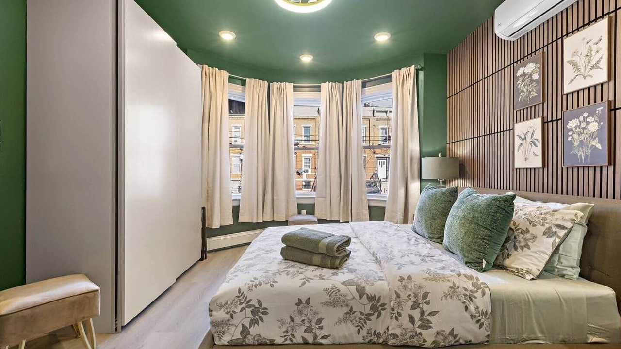 Photo of Bedroom in Hackensack River Waterfront