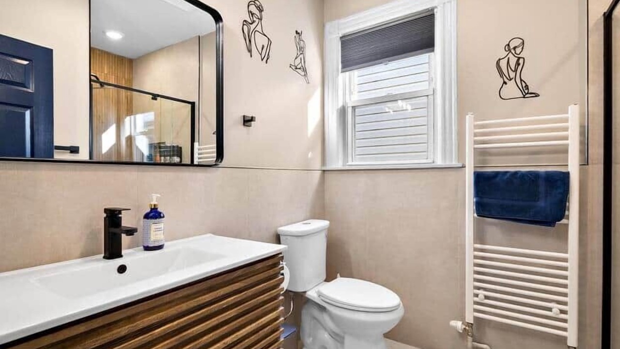 Photo of Bathroom in Hackensack River Waterfront