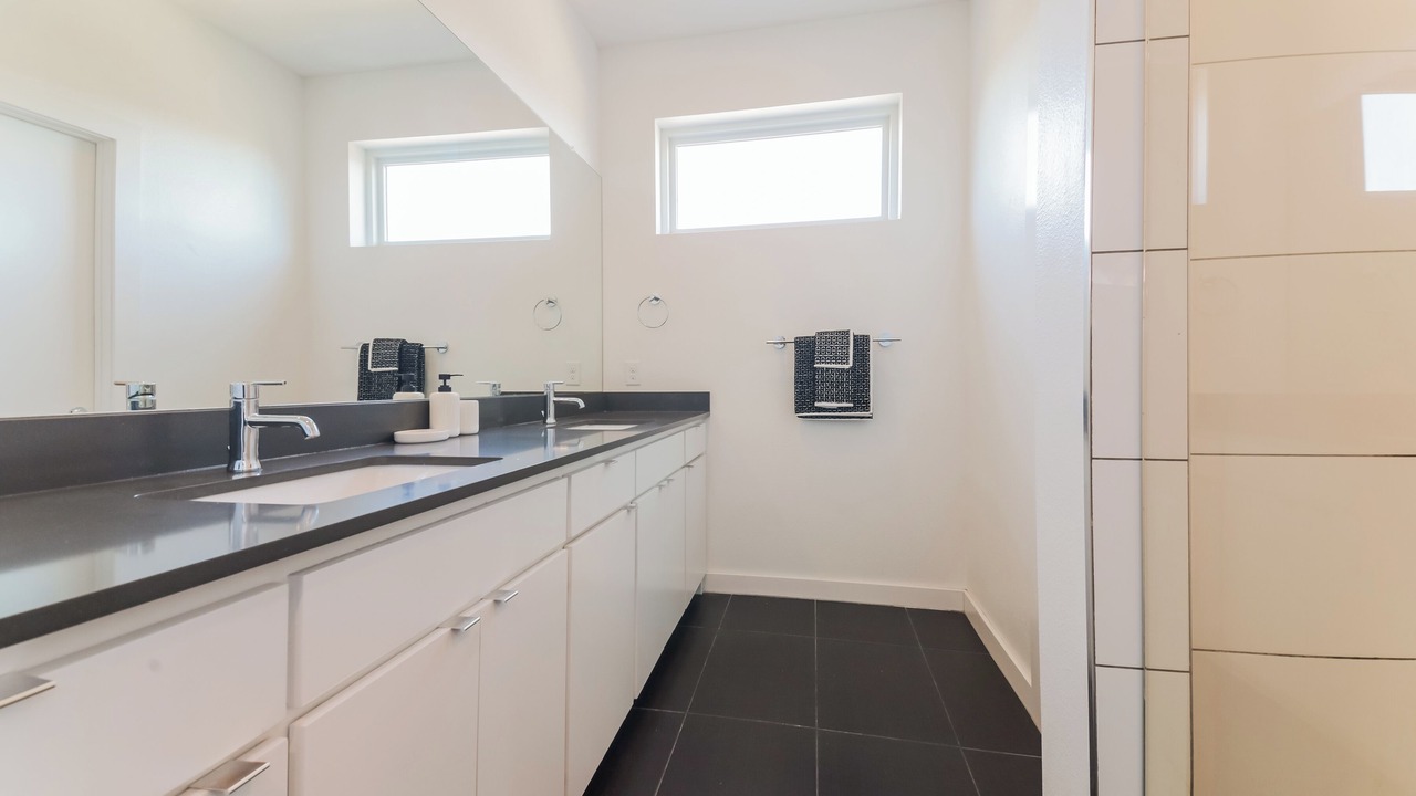 Photo of Bathroom in Cityplace