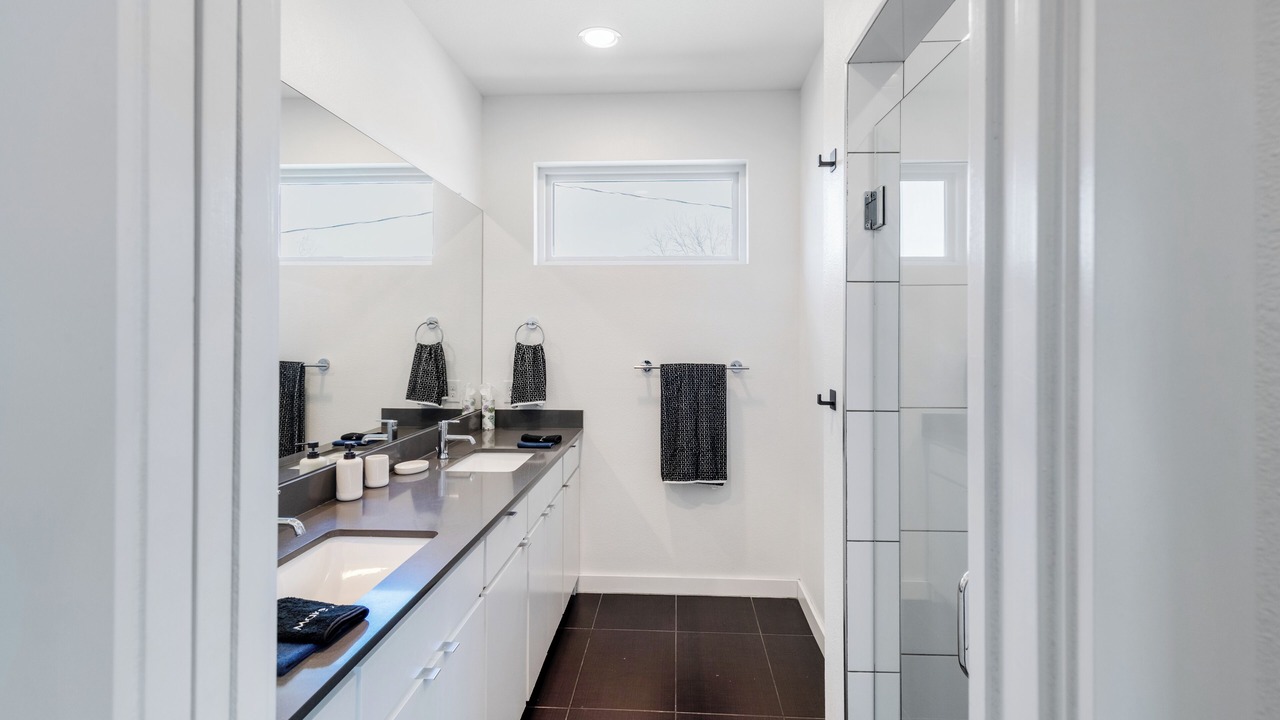 Photo of Bathroom in Cityplace