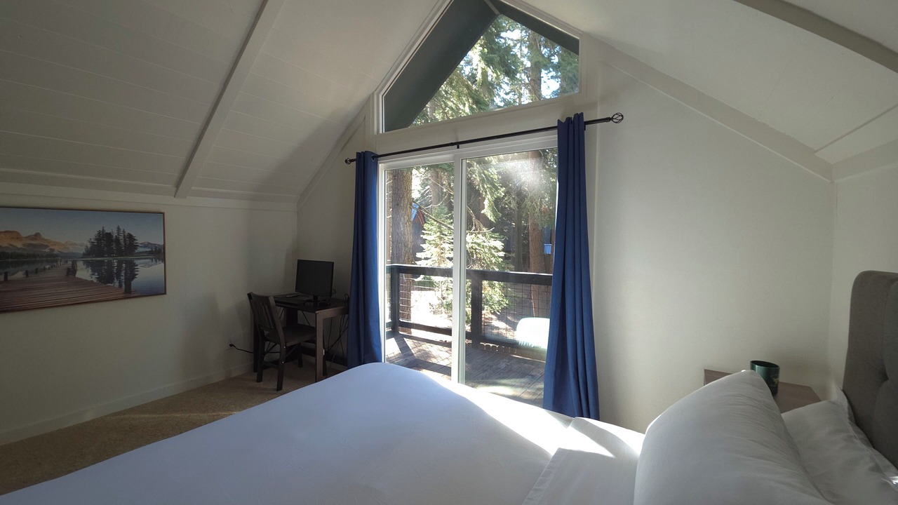 Photo of Bedroom in Tahoe Pines