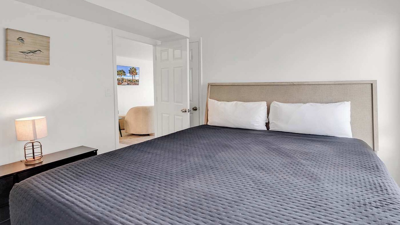 Photo of Bedroom in Ocean Drive