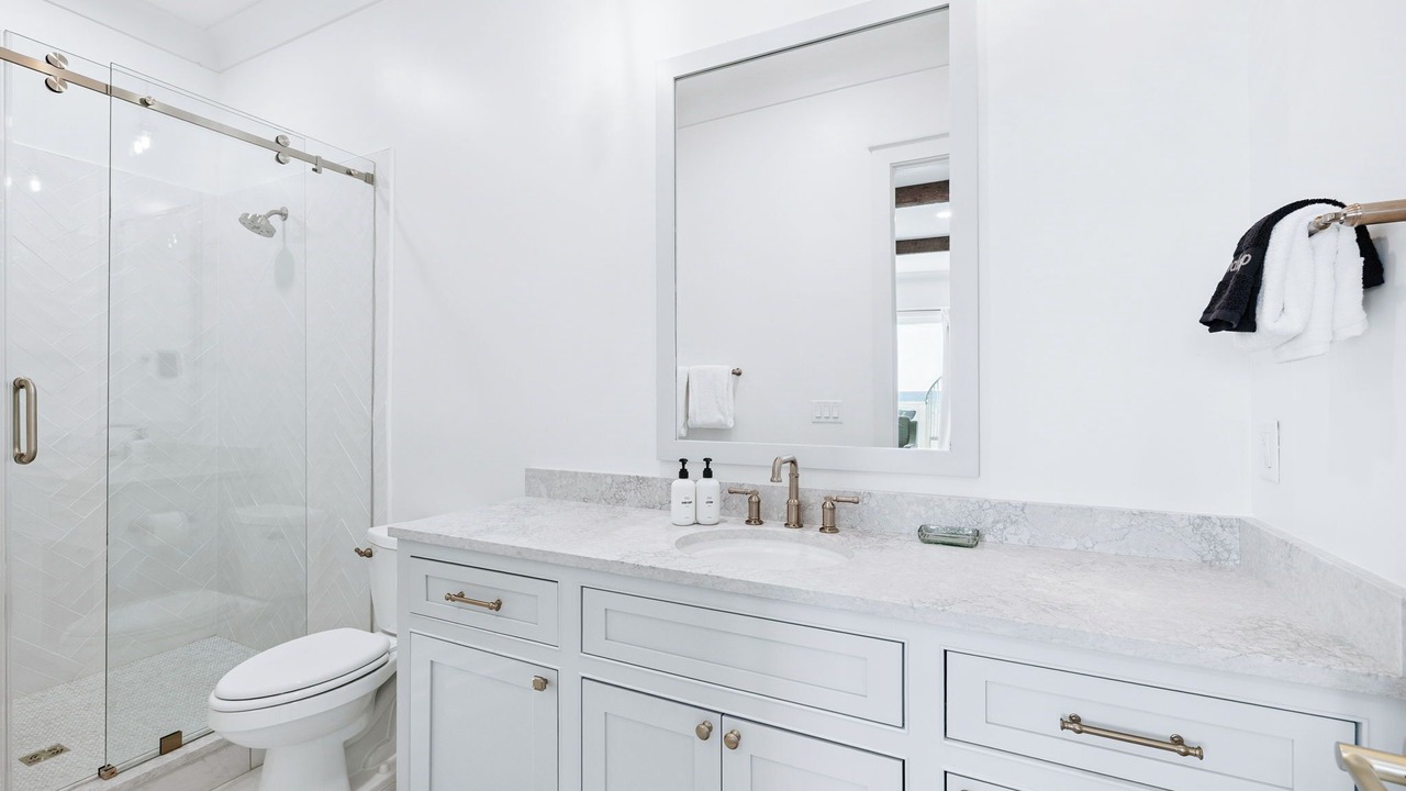 Photo of Bathroom in Biltmore Beach