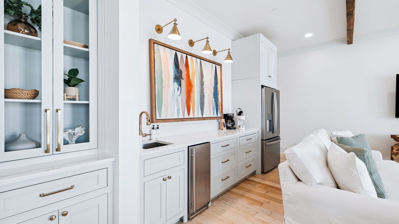 Photo of Others in Biltmore Beach