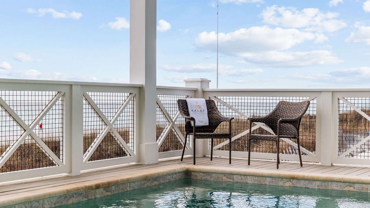 Photo of Outdoor in Biltmore Beach