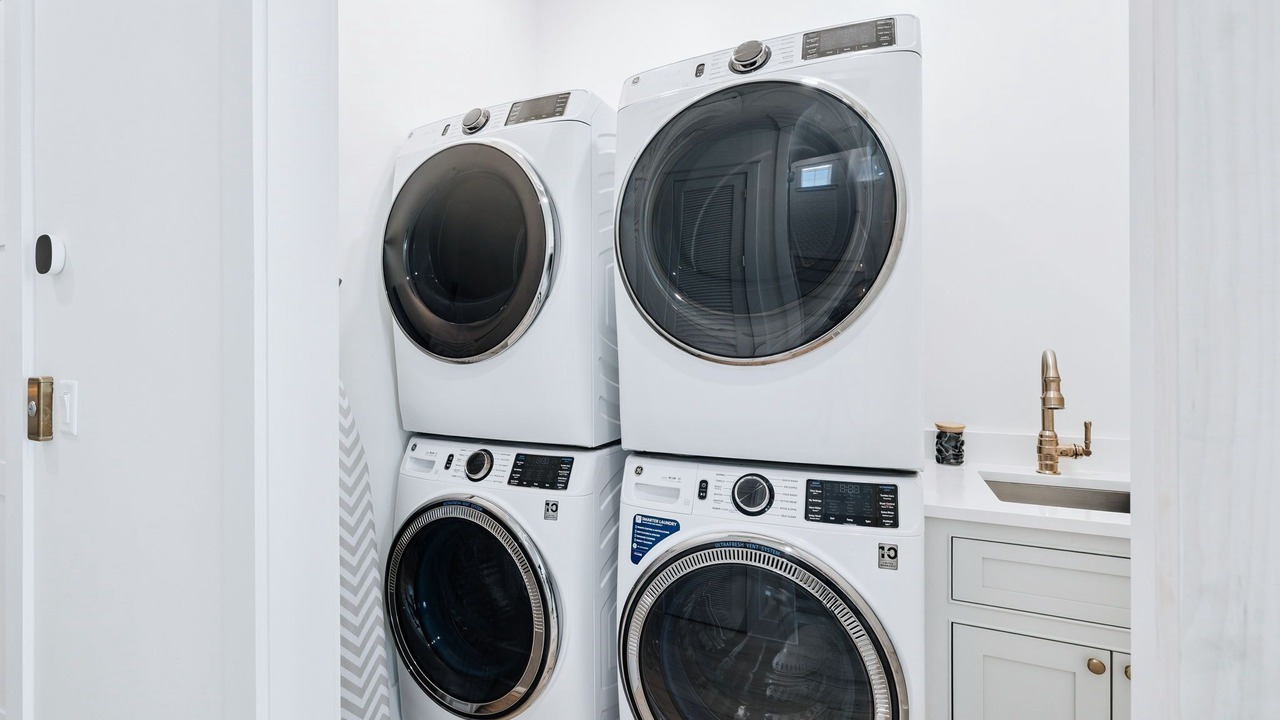 Photo of Bedroom in Biltmore Beach