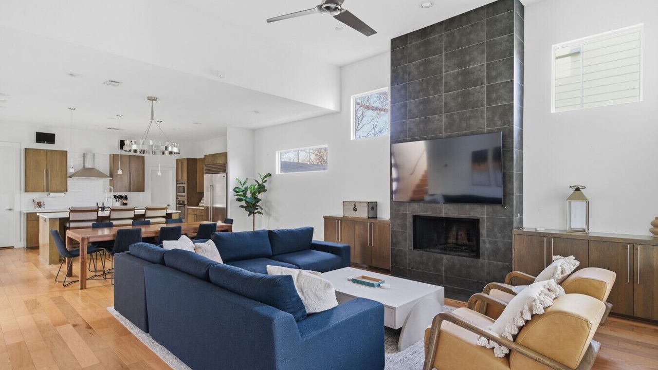 Photo of Bedroom in Greater South River City