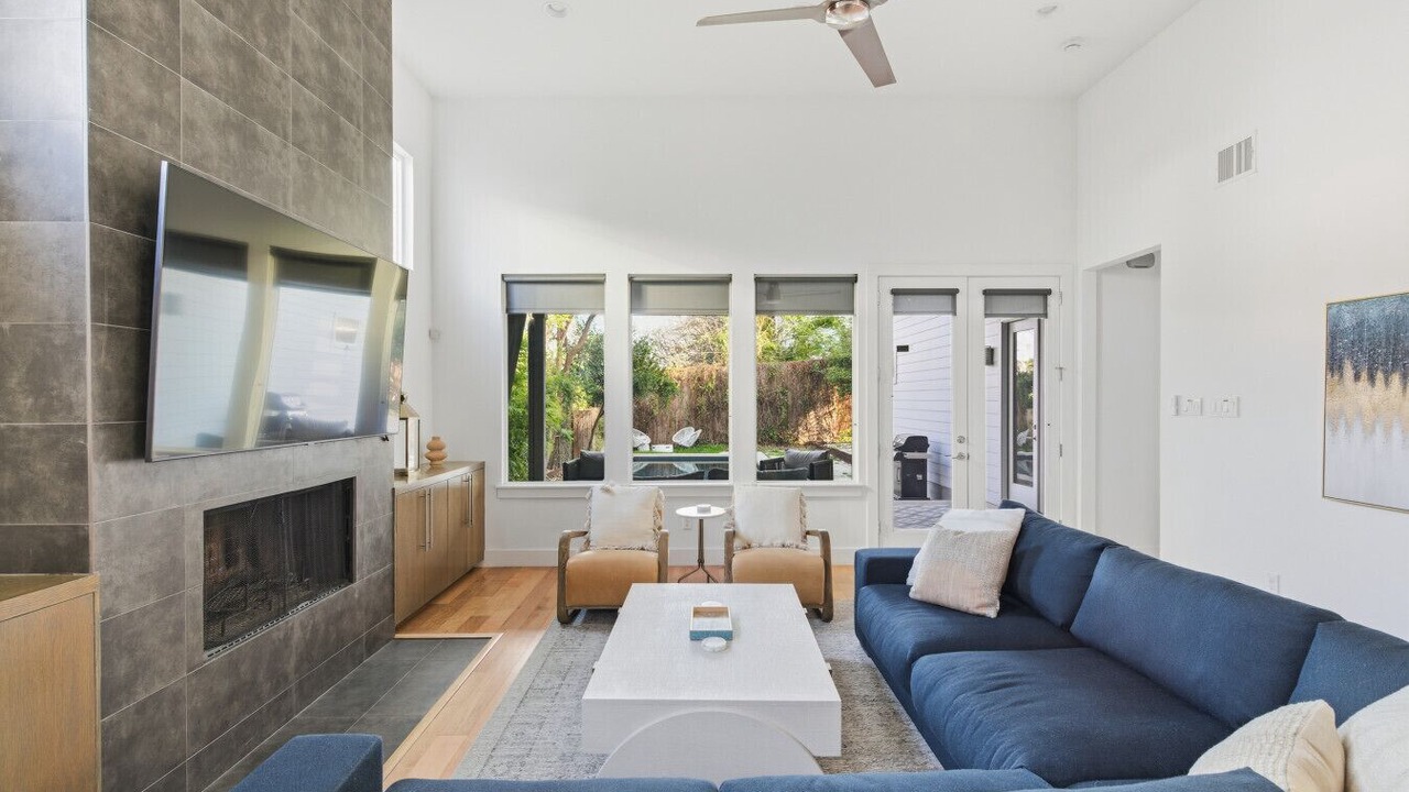 Photo of Bedroom in Greater South River City