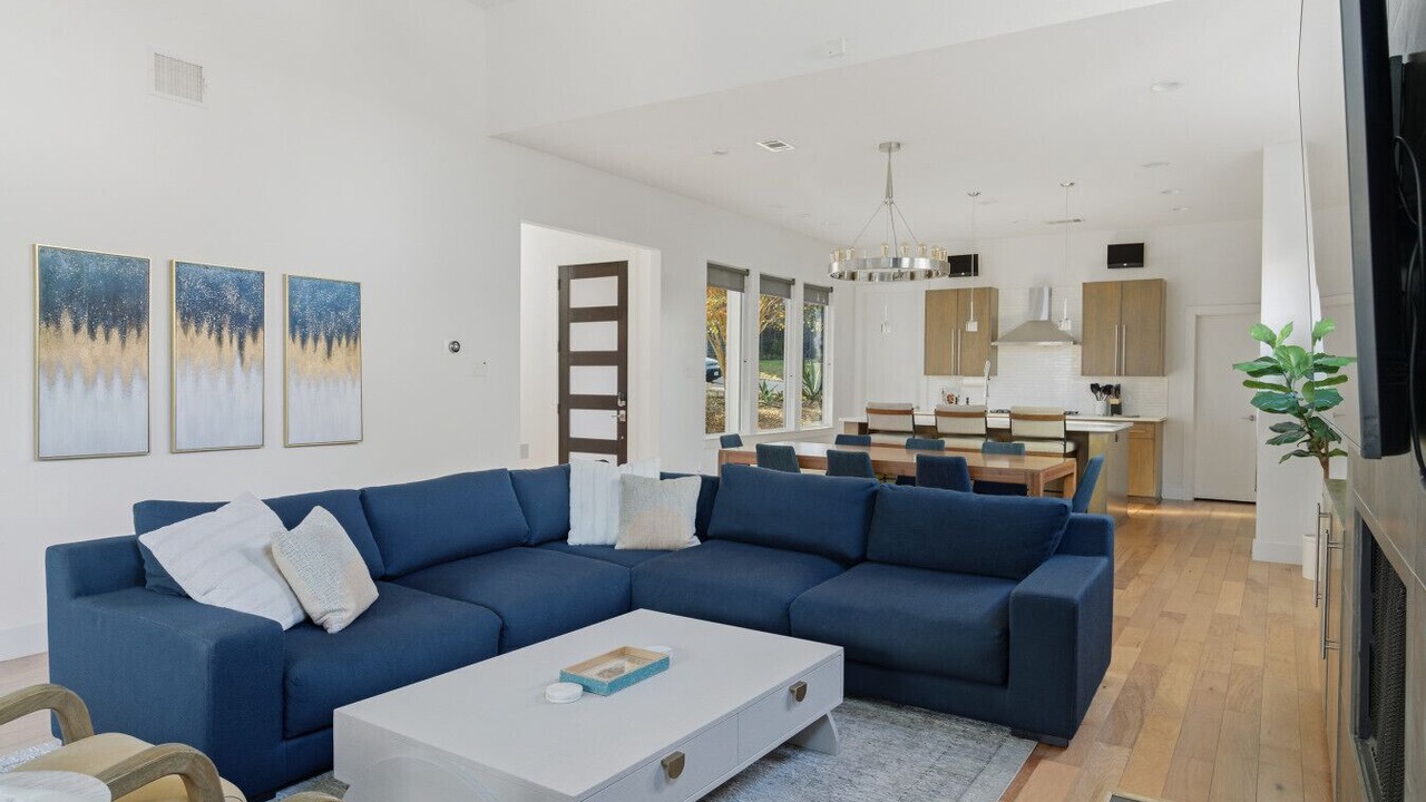 Photo of Bedroom in Greater South River City